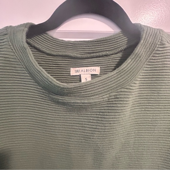 Albion Altas Ribbed Sweater - Picture 7 of 8